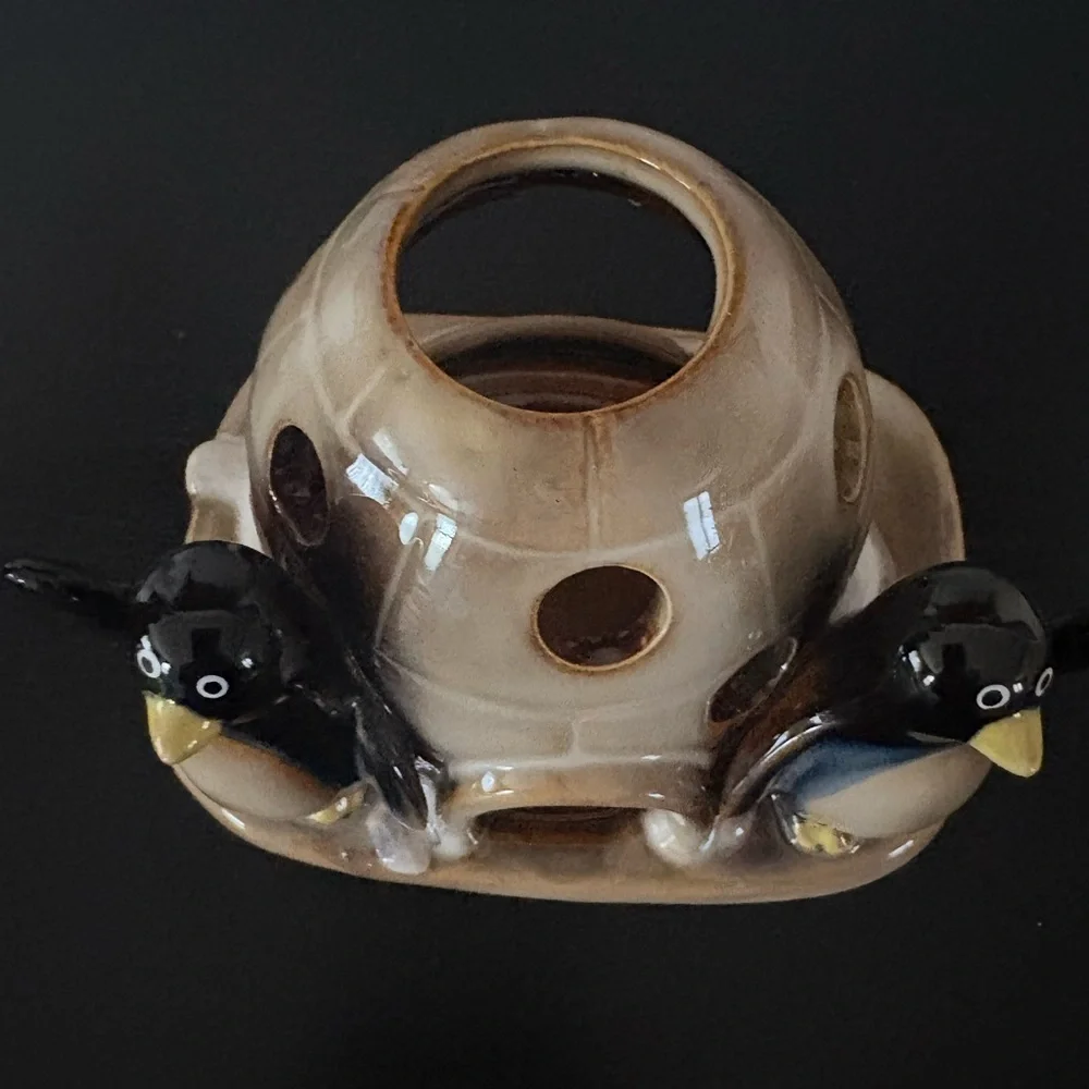 Vintage Retired Yankee Candle Ceramic Penguins Tea Light Holder New, Never Used!